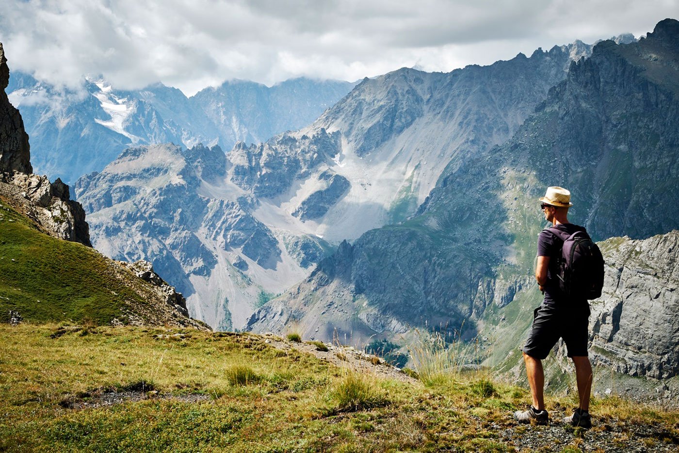 day-hikes-in-the-french-alps-north